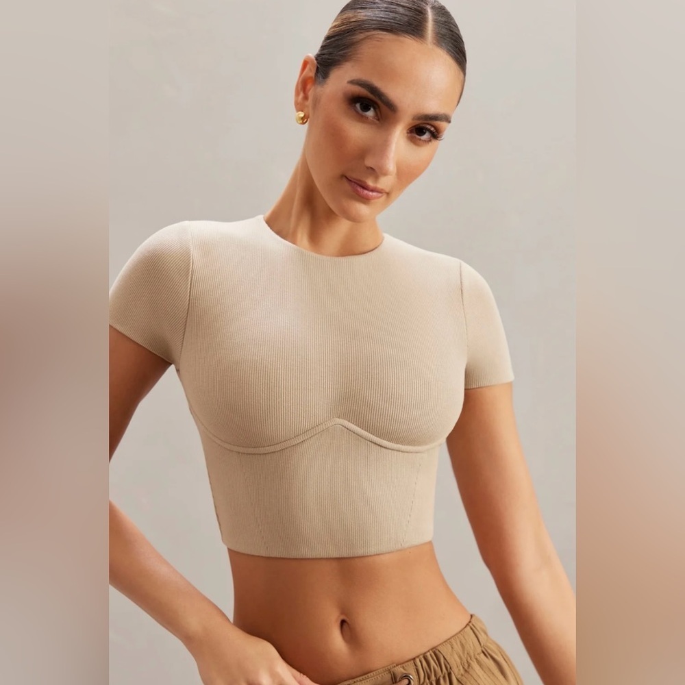 Oh Polly Beige Ribbed Short Sleeve Crop Top